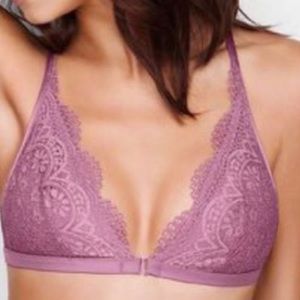 VICTORIA’S SECRETS Bralette in Small